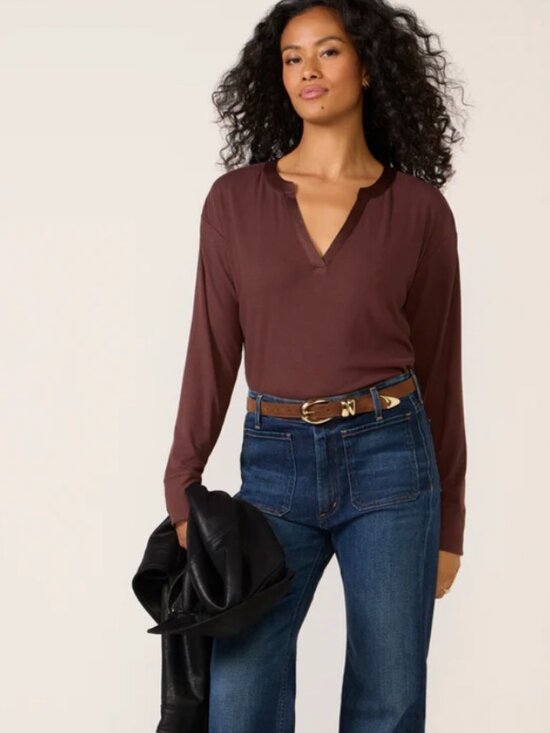 Evereve Tops - NWT Evereve Bex Split Neck Modal Blend Ribbed Long Sleeve Top Staple Brown M